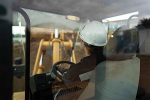 juan-bohon-operracion-de-maquinaria-pesada-01